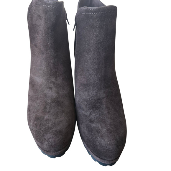 Vaneli Jara Wedge Suede Bootie Size 10 New - Picture 4 of 8